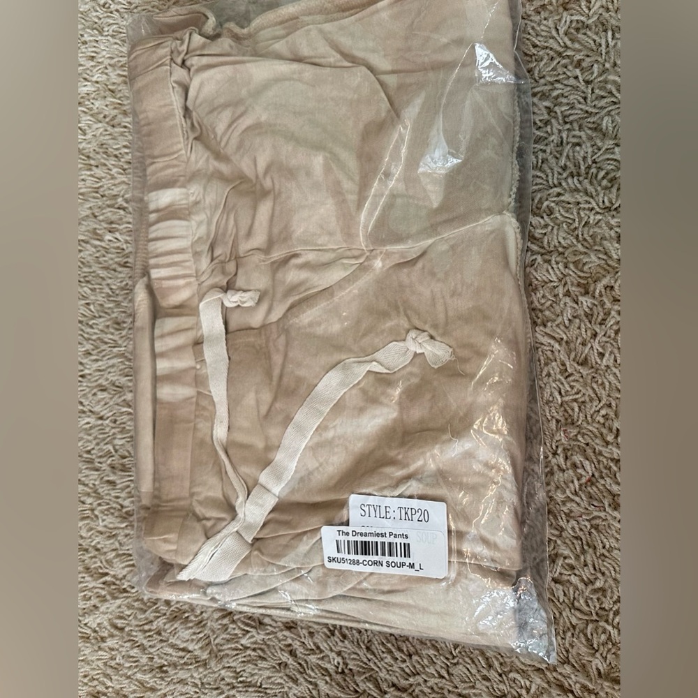 NWT POL WIDE LEG PANTS - Picture 2 of 4